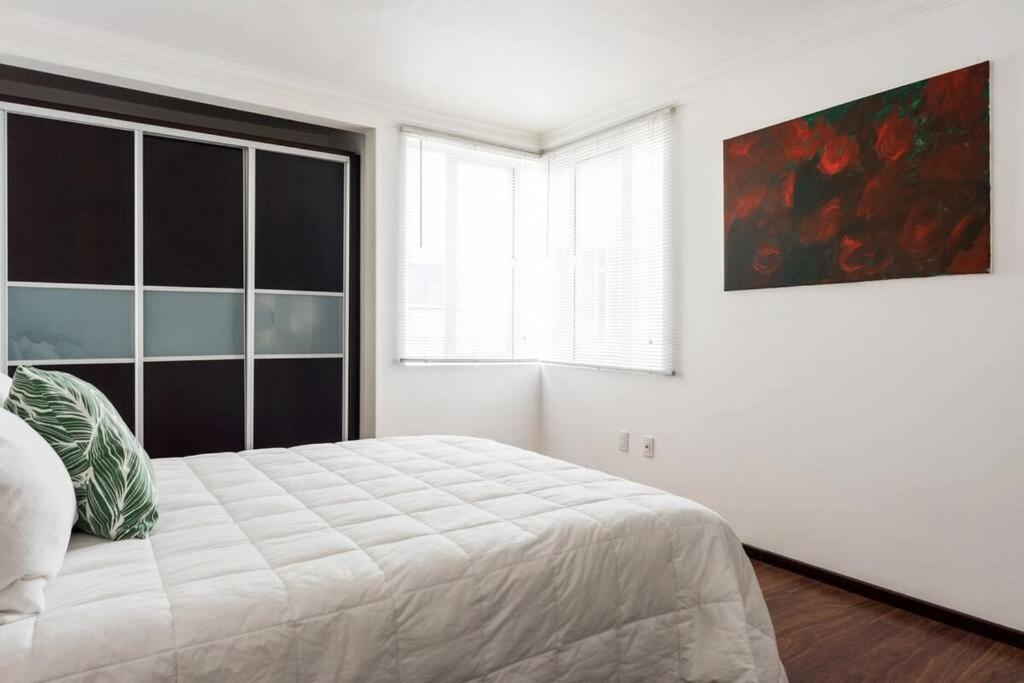 Condesa Residence 7 Stylish 2 Bedroom, 1 Bathroom Residence Accentuating Expansive Interiors Mexico By Eksteriør billede
